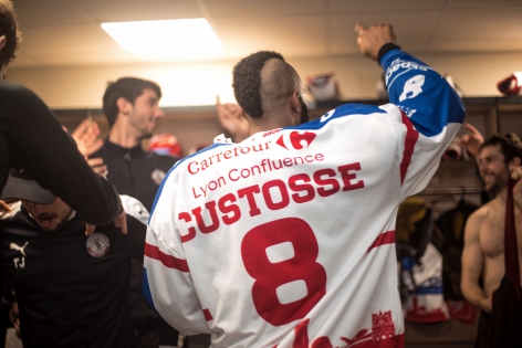  In the Lyon locker room, the team and staff celebrate their victory. The Lyon Lions won the French Cup for the first time in their history. They faced the reigning French champions, the Rapaces of Gap, in the final. AccorHotels Arena. Paris, France - January 28, 2018.?Dans le vestiaire de Lyon, les joueurs et le staff f