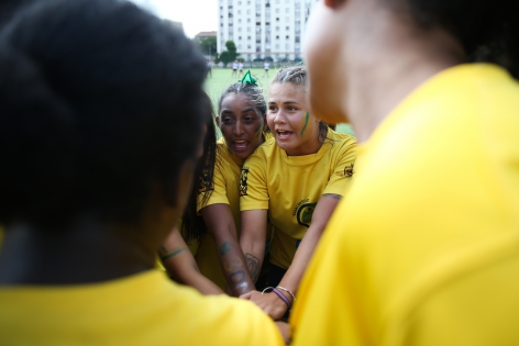  After two weeks of touring together, the rugbywomen of Sao Paulo and Pantin are living the last moments of their adventure before the Brazilian women leave for Sao Paulo. The try from the other side of the world is a sporting, social and solidarity project that brought together young rugbywomen from the Rugby Para Todos club from one of the largest Favelas in Sao-Paulo (Brazil) and the Olympique de Pantin in Seine-Saint-Denis (France) for a two-week tour on French rugby courts. Pantin, France.  July 06, 2019.?Apr?s deux semaines de tourn?e ensemble les rugbywomen de Sao Paulo et de Pantin vivent les derniers instants de leur aventure avant que les br?siliennes ne repartent chez elles ? Sao Paulo. L'essai du bout du monde, est un projet sportif, social et solidaire qui a r?uni des jeunes rugbywomen du club de Rugby Para Todos issu de l'une des plus grandes Favelas de Sao-Paulo (Br?sil) et de l'Olympique de Pantin en Seine-Saint-Denis (France) pour une tourn?e des deux semaines sur les terrains fran?ais. Pantin, France. 06 juillet, 2019.